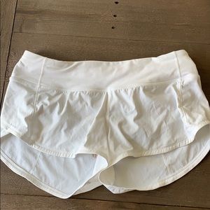 White speed up lulu lemon shorts